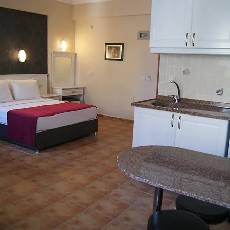 Comet De Luxe Hotel