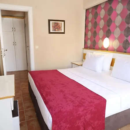 Comet De Luxe 4* Marmaris