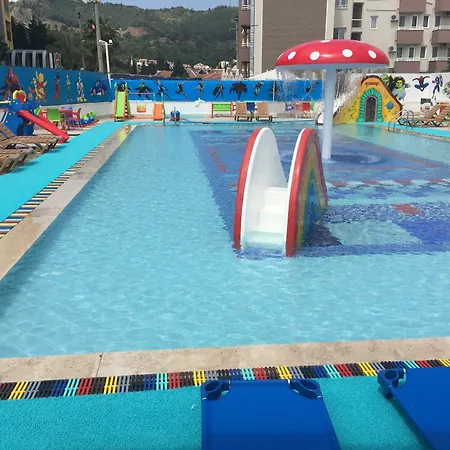 Hotel Comet De Luxe 4*